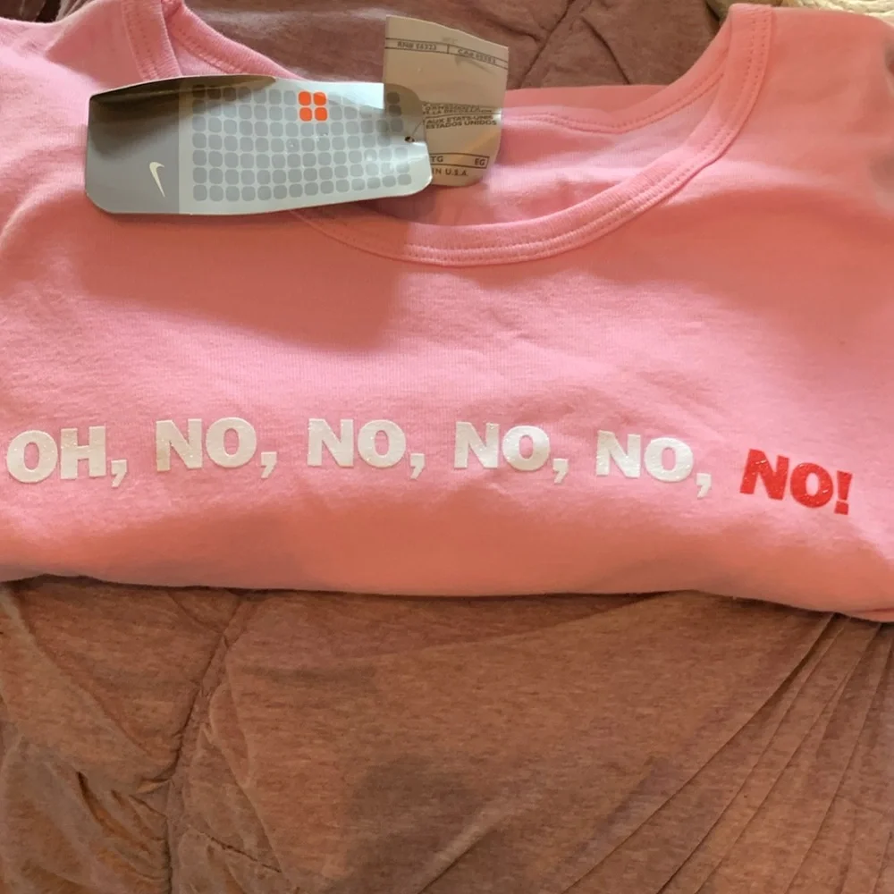 Nike tennis top. NWT.‎ Retail 26